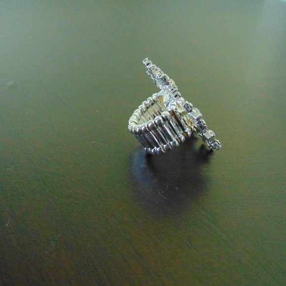 Costume Jewelry - snowflake ring- new - Picture 3 of 11